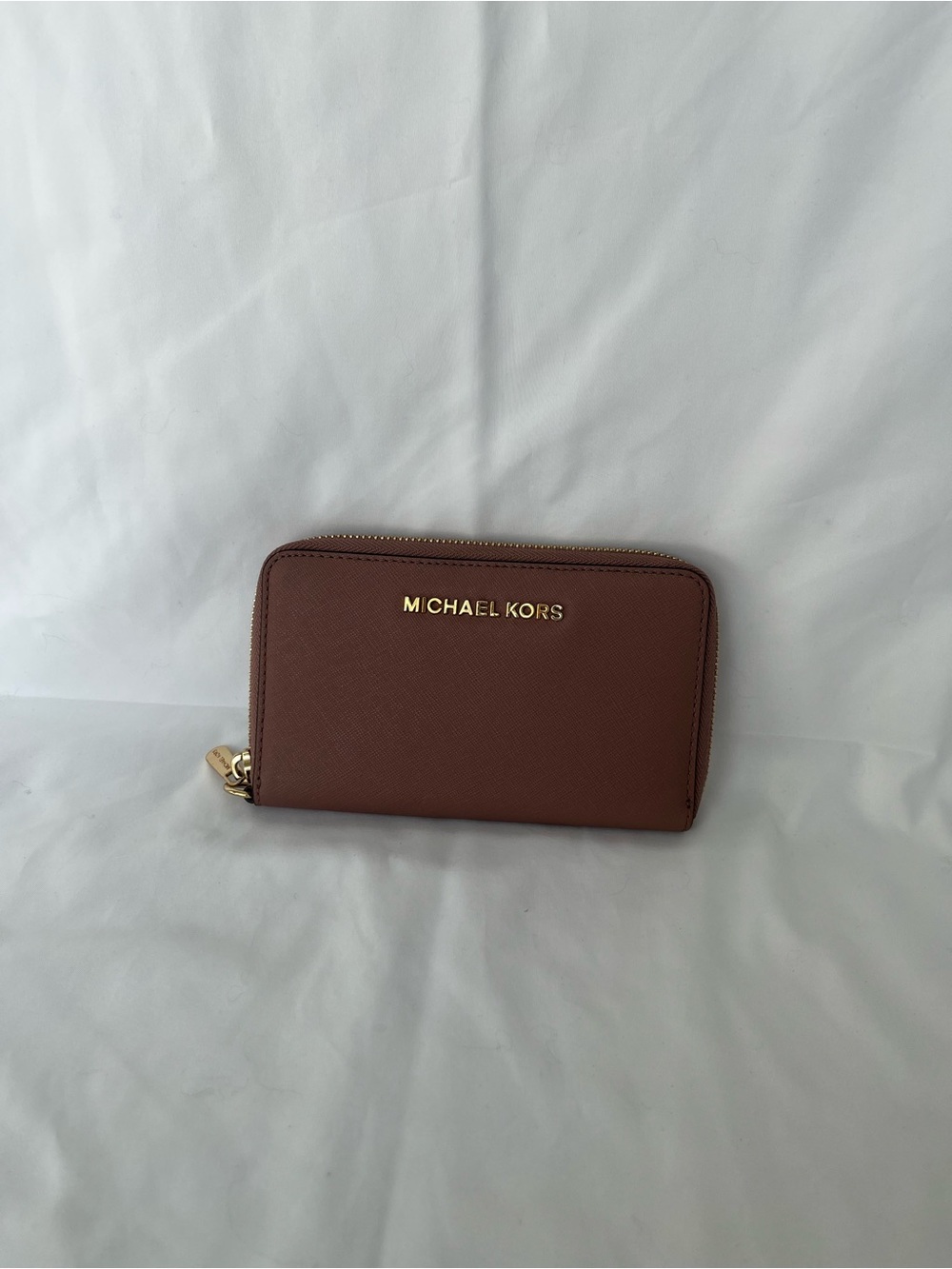 Michael Kors Mauve Saffiano Leather Zip Card Wallet with Gold Logo